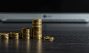 accelerate-your-savings-choosing-the-best-debt-repayment-method